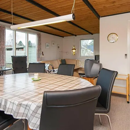 Ferienhaus Holiday V
