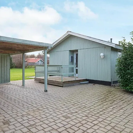 Ferienhaus Holiday V *